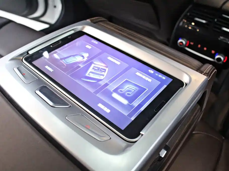 BMW 5 SERIES NEW ENERGY