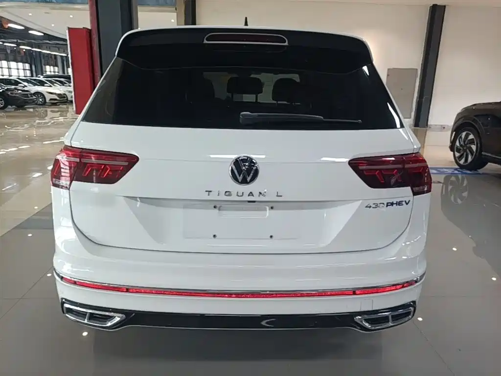 Volkswagen Tiguan L PHEV 2023 430PHEV Plug-in Hybrid Premium фото 6