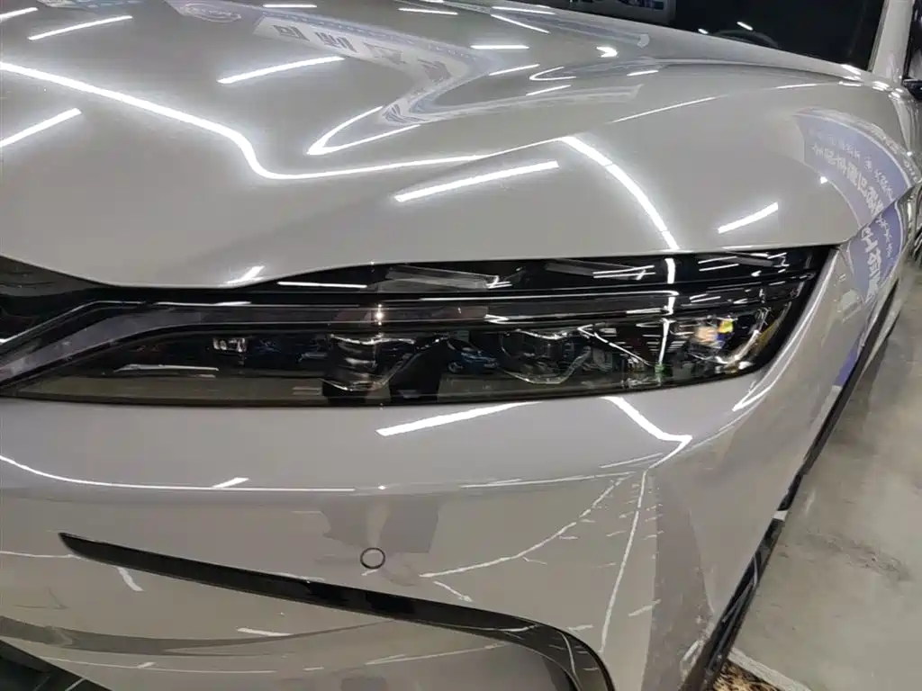 BYD Han 2025 DM-i 125KM Premium фото 24