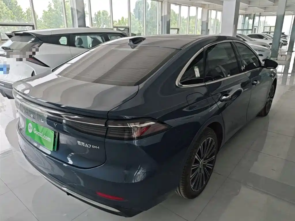 Geely Galaxy Galaxy A7 2025 EM-i фото 7