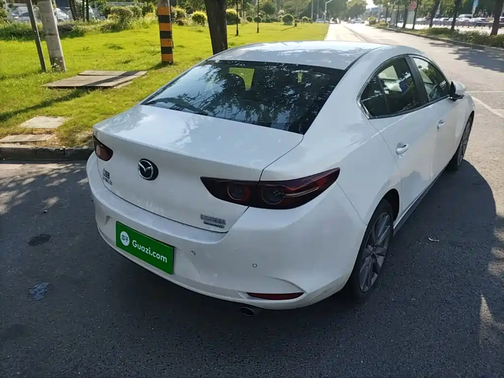 Mazda Mazda3 Axela 2024 2023 2.0L Automatic Premium Edition