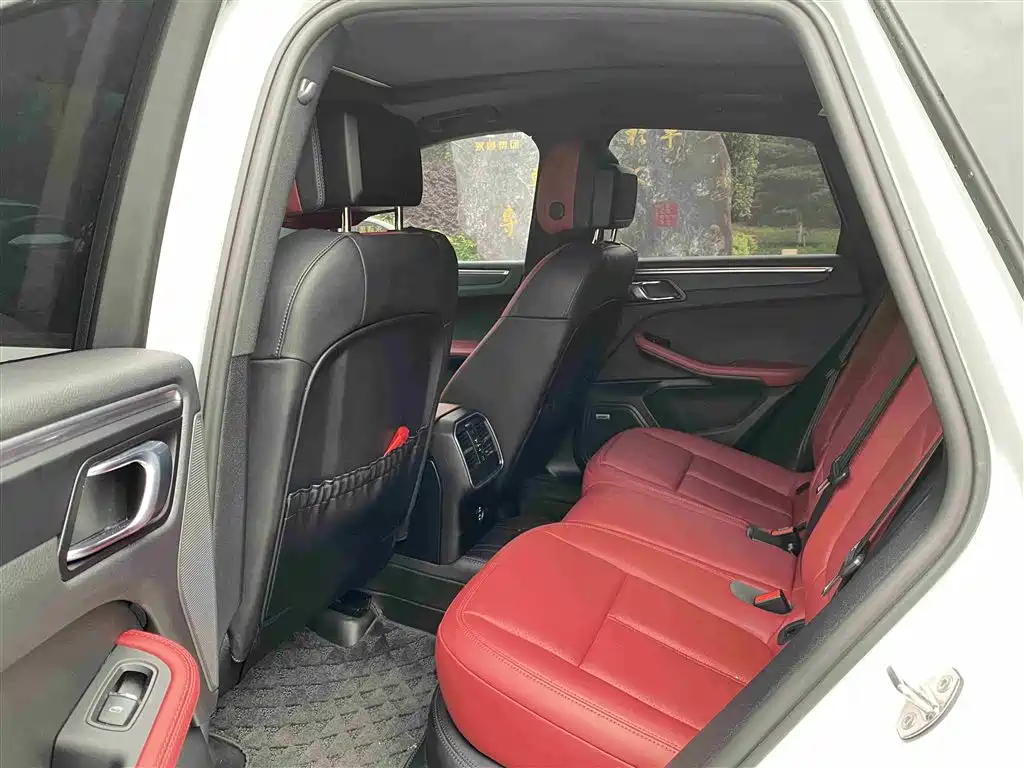 Porsche Macan 2022 Macan 2.0T фото 8