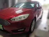 Фото 2 - Ford Focus