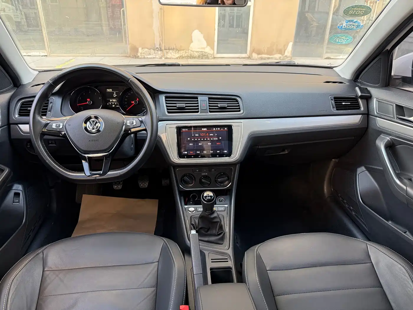Volkswagen Lavida 2017 1.6L Manual Comfort Edition фото 15