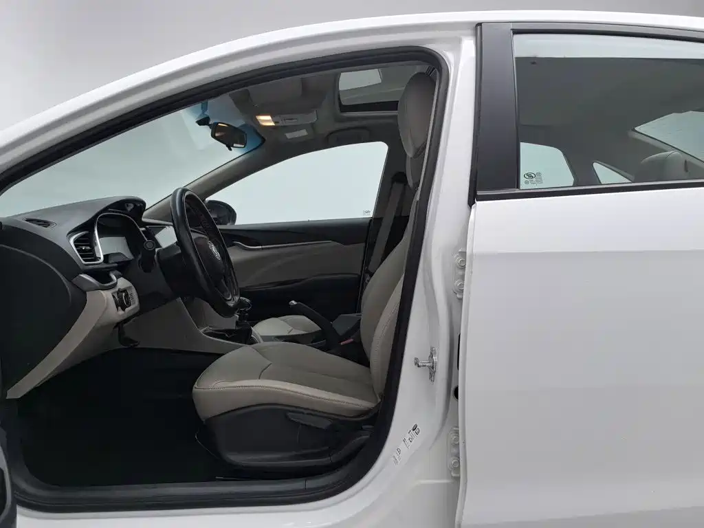 Фото 10 - Buick Excelle
