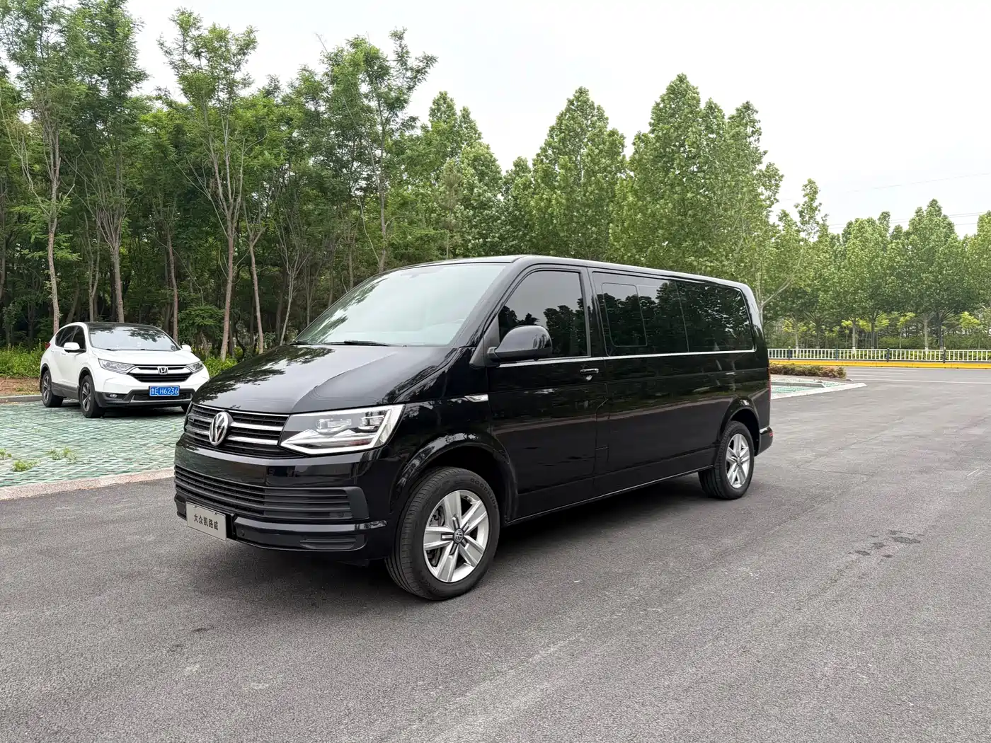 Volkswagen Caravelle 2019 2.0TSI 4WD Comfort 7-seater