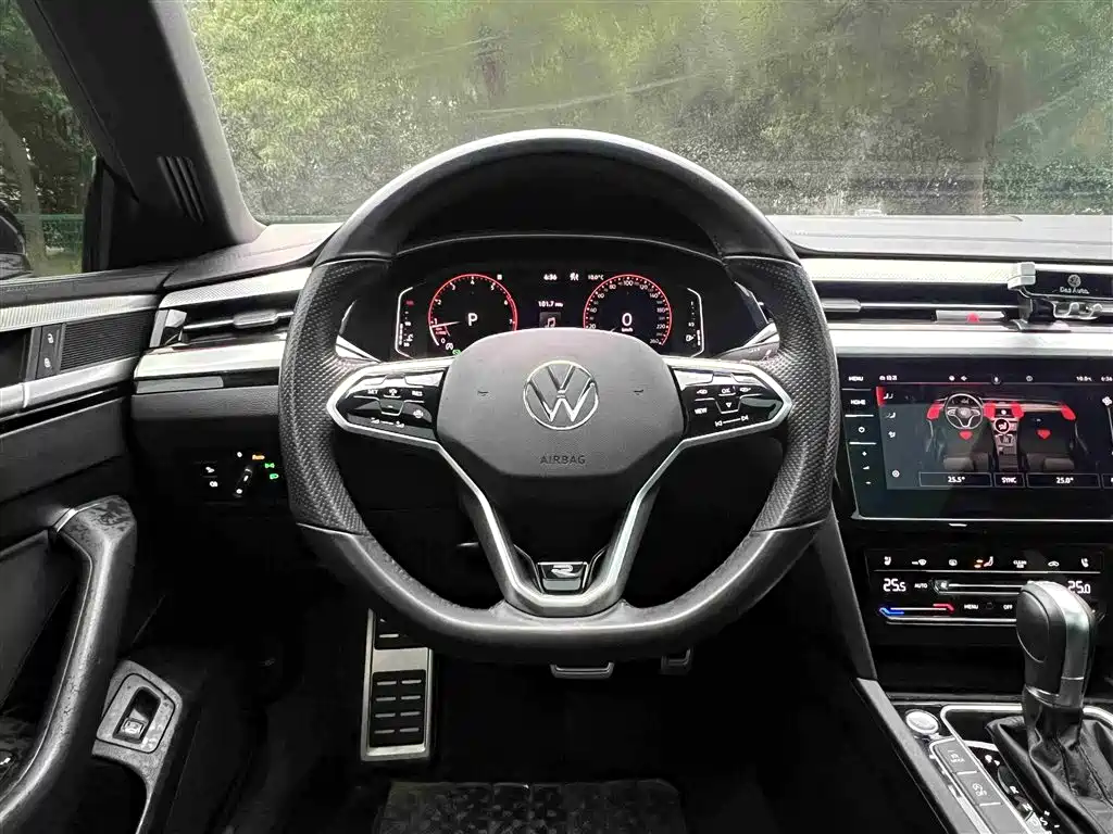 Volkswagen FAW-Volkswagen CC 2021 380TSI Eye-catching Edition фото 19