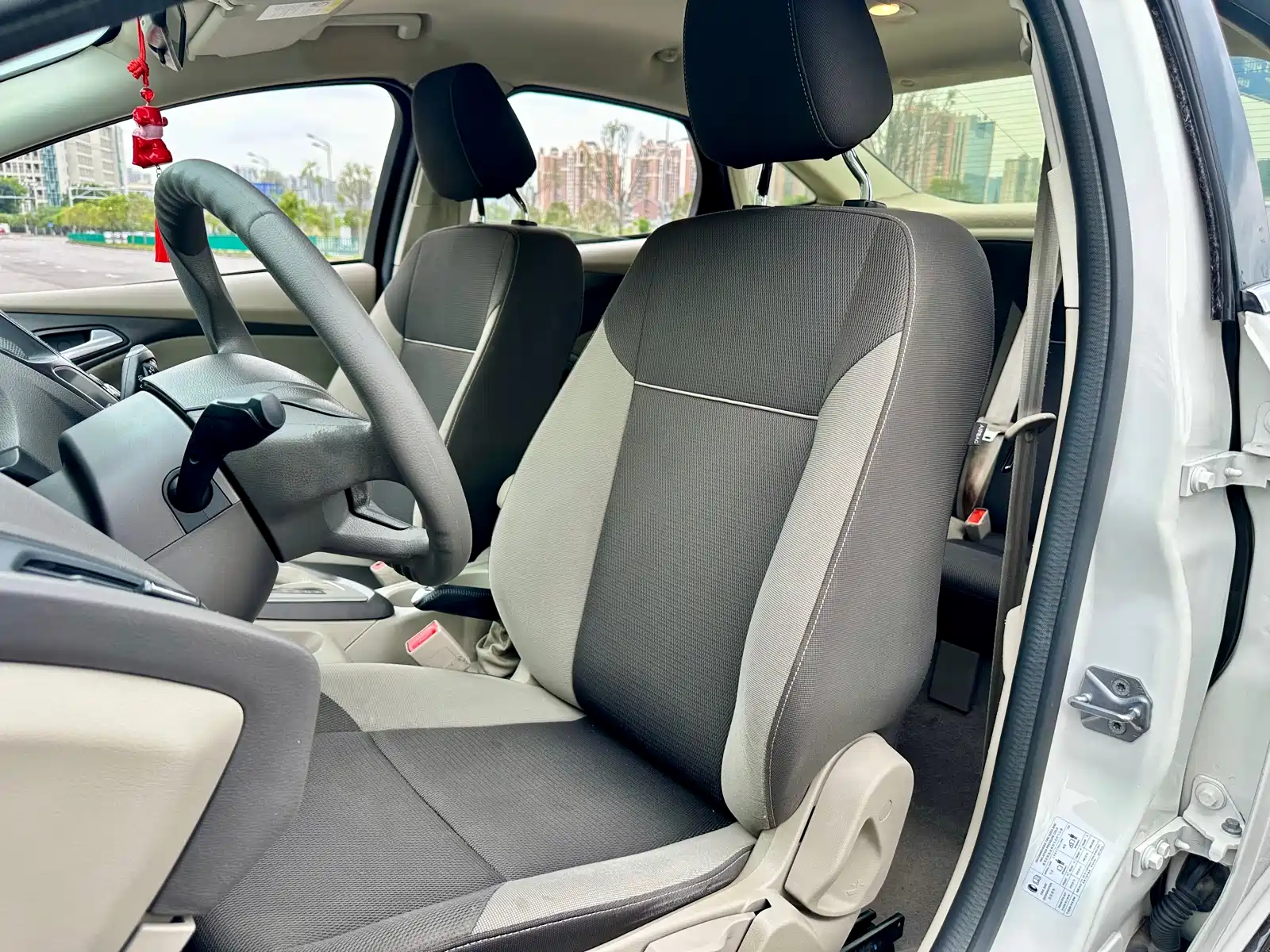 Фото 22 - Ford Focus