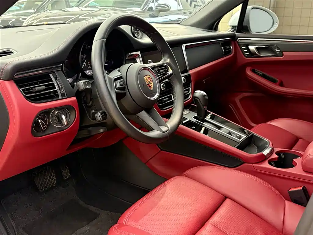 Porsche Macan 2024 Macan 2.0T фото 13