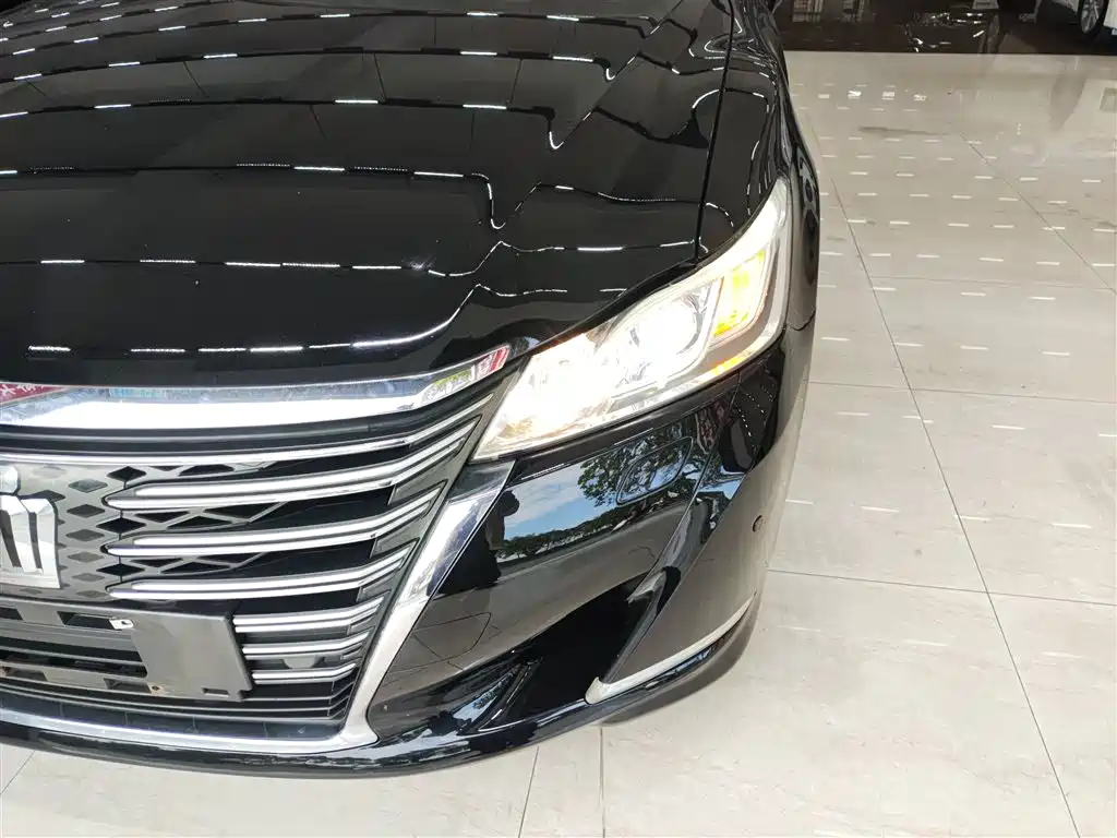 Toyota Crown 2015 2.0T Pioneer фото 18