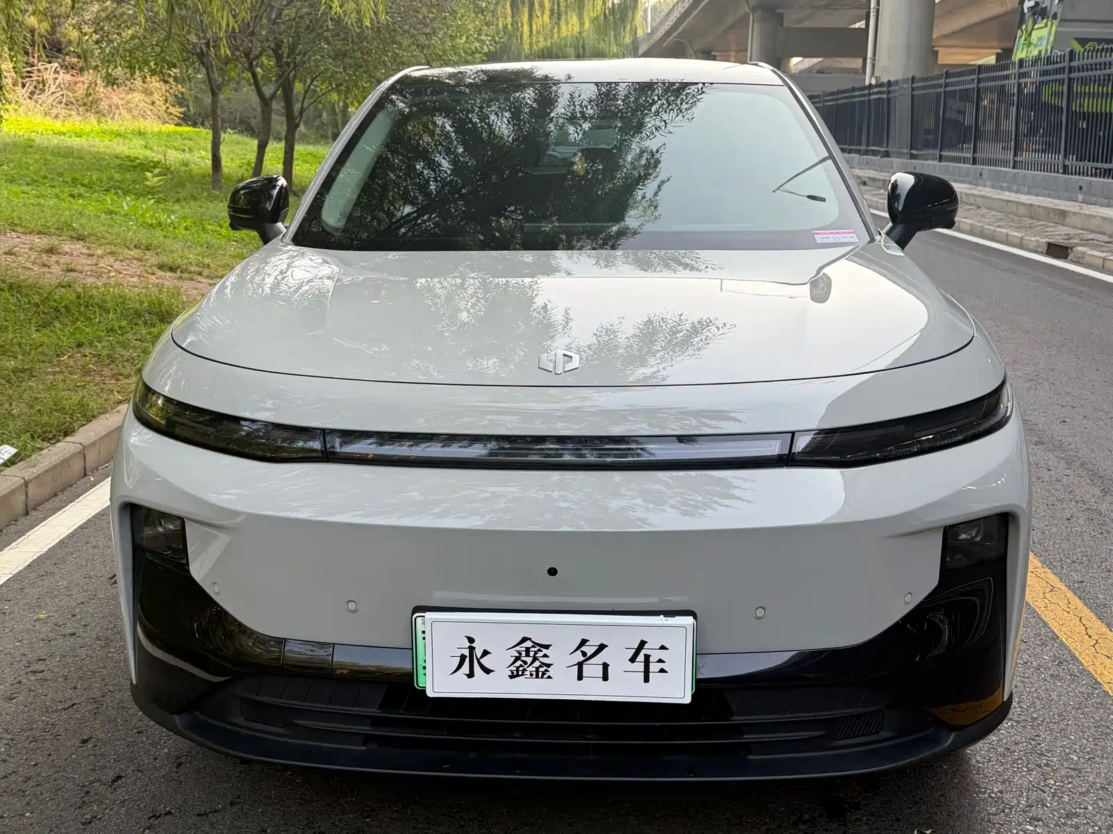 Photo 2 - Leapmotor B10