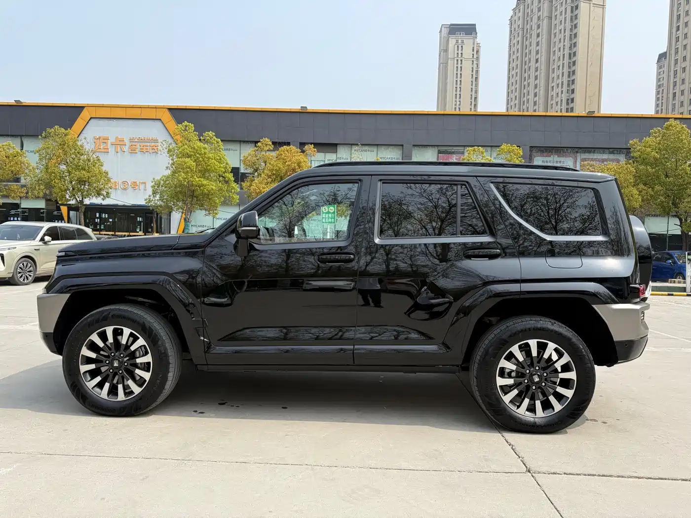 TANK TANK 700 NEW ENERGY