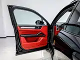Photo 7 - Porsche Cayenne New Energy