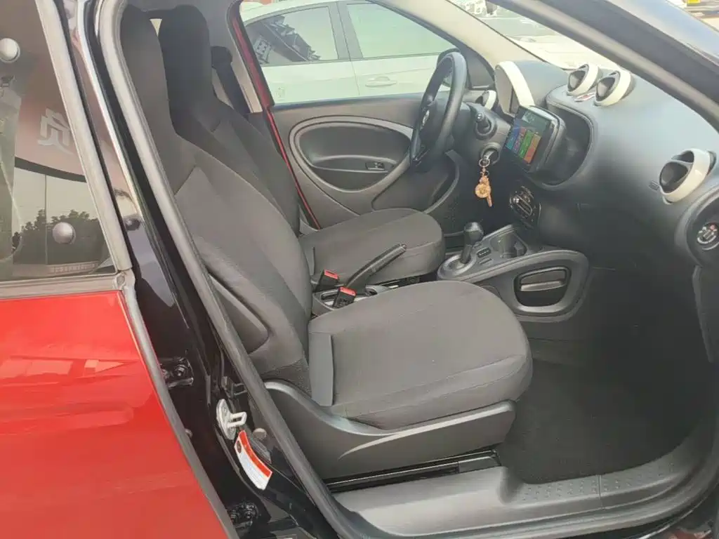 smart forfour 2018 2018 1.0L 52kW Agile Edition