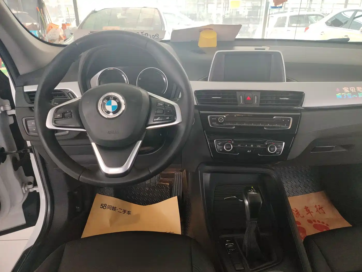 BMW X1 2019 sDrive20Li Leading Model фото 12