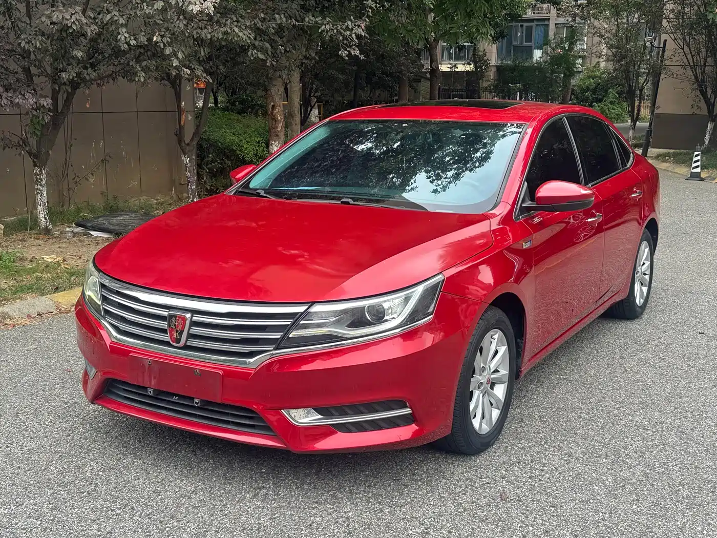 Фото 1 - Roewe i6