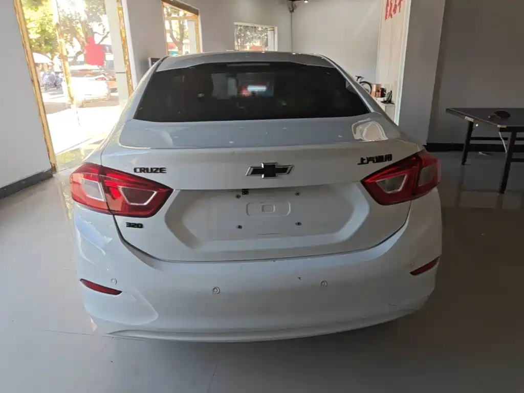 Chevrolet Cruze 2019 2018 Redline 320 Automatic Pioneer Edition