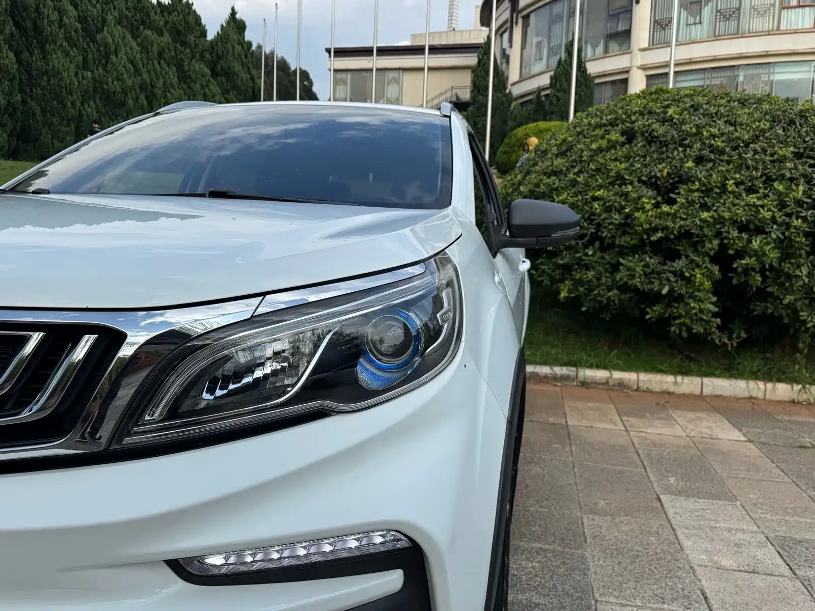Фото 10 - Geely Vision X3