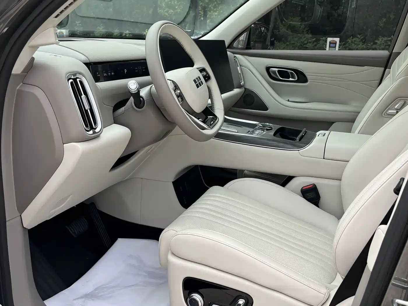 Geely Galaxy Galaxy M9 2025 2025 Base Model