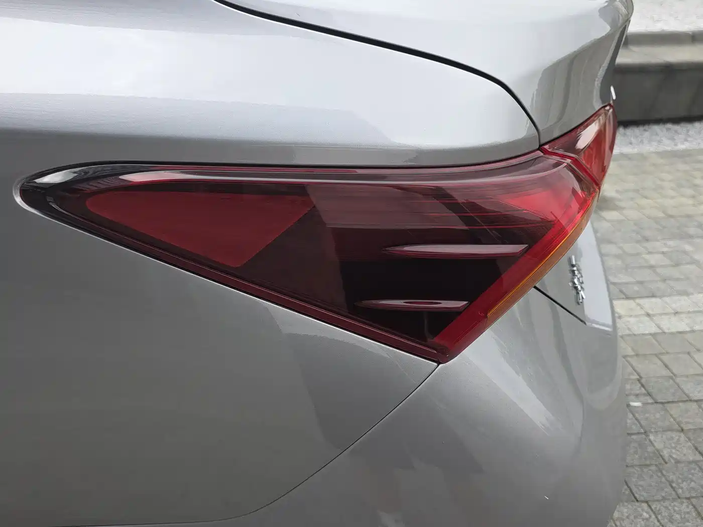 Toyota Avalon 2019 Hybrid 2.5L Luxury Edition China V фото 10