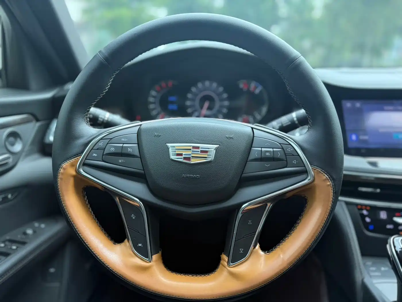 CADILLAC CT6