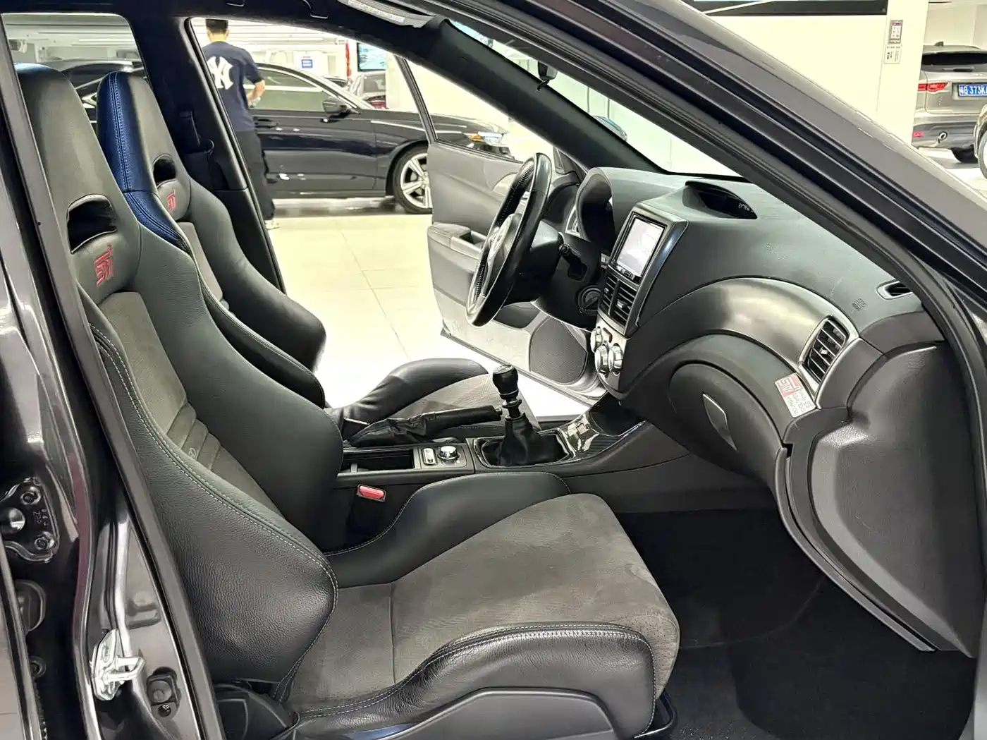 Subaru Impreza 2009 2.5T WRX STi фото 5