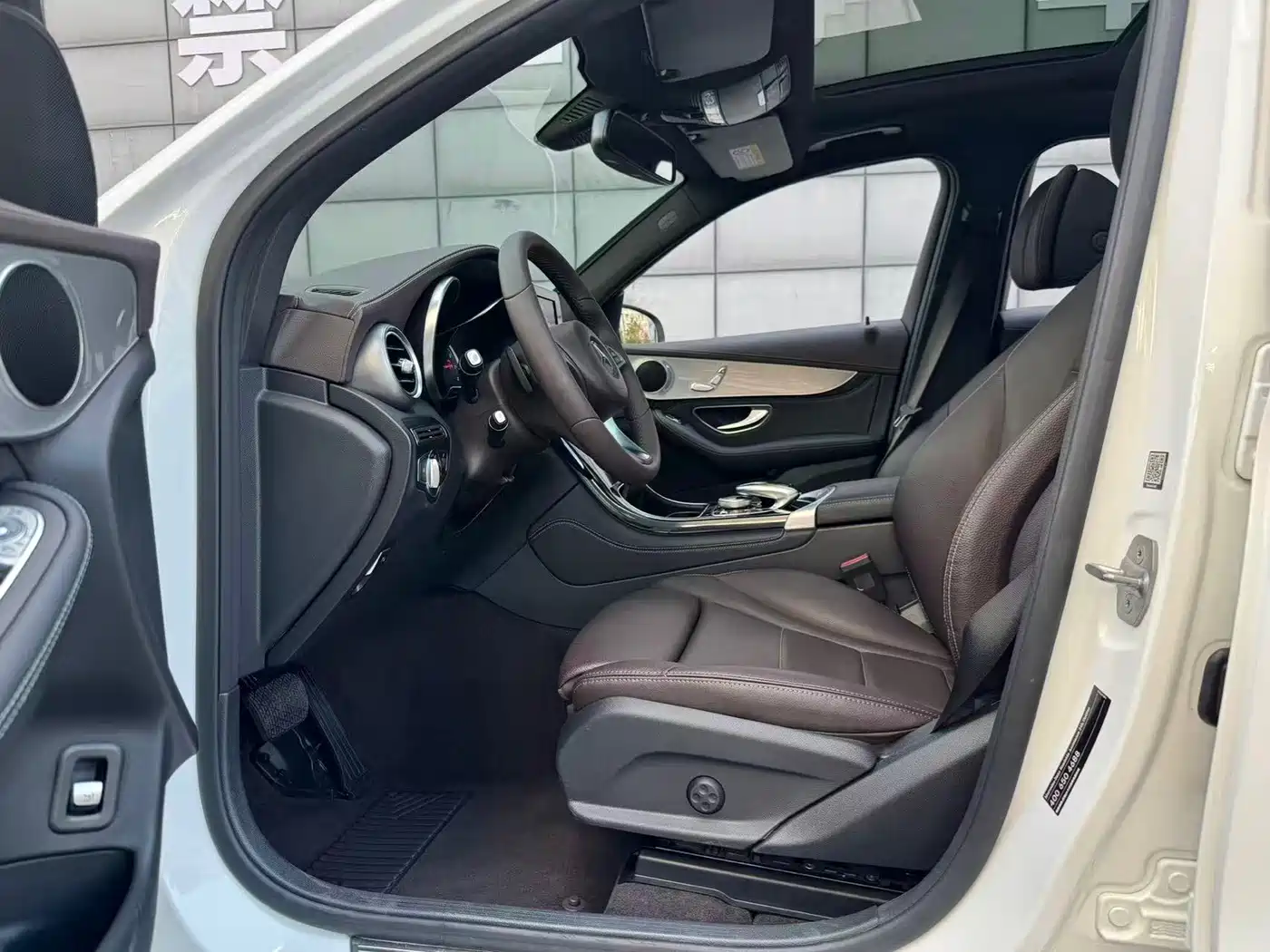 Фото 4 - Mercedes-Benz GLC