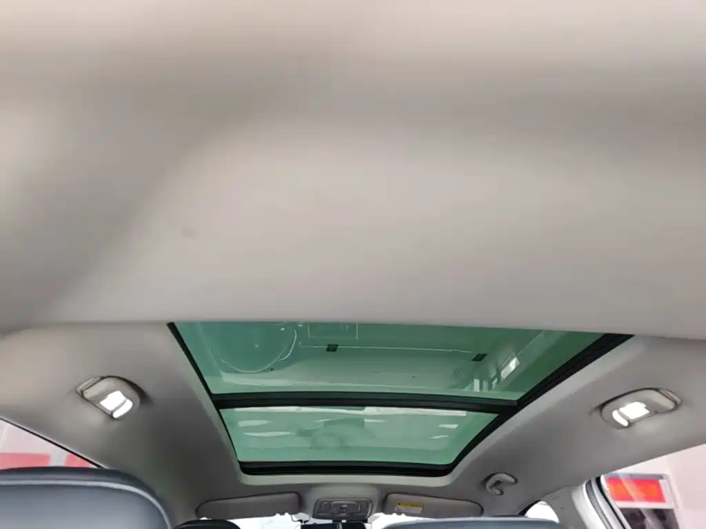 Roewe RX5 MAX 2020 2019 300TGI Automatic 4G Connected Luxury Edition