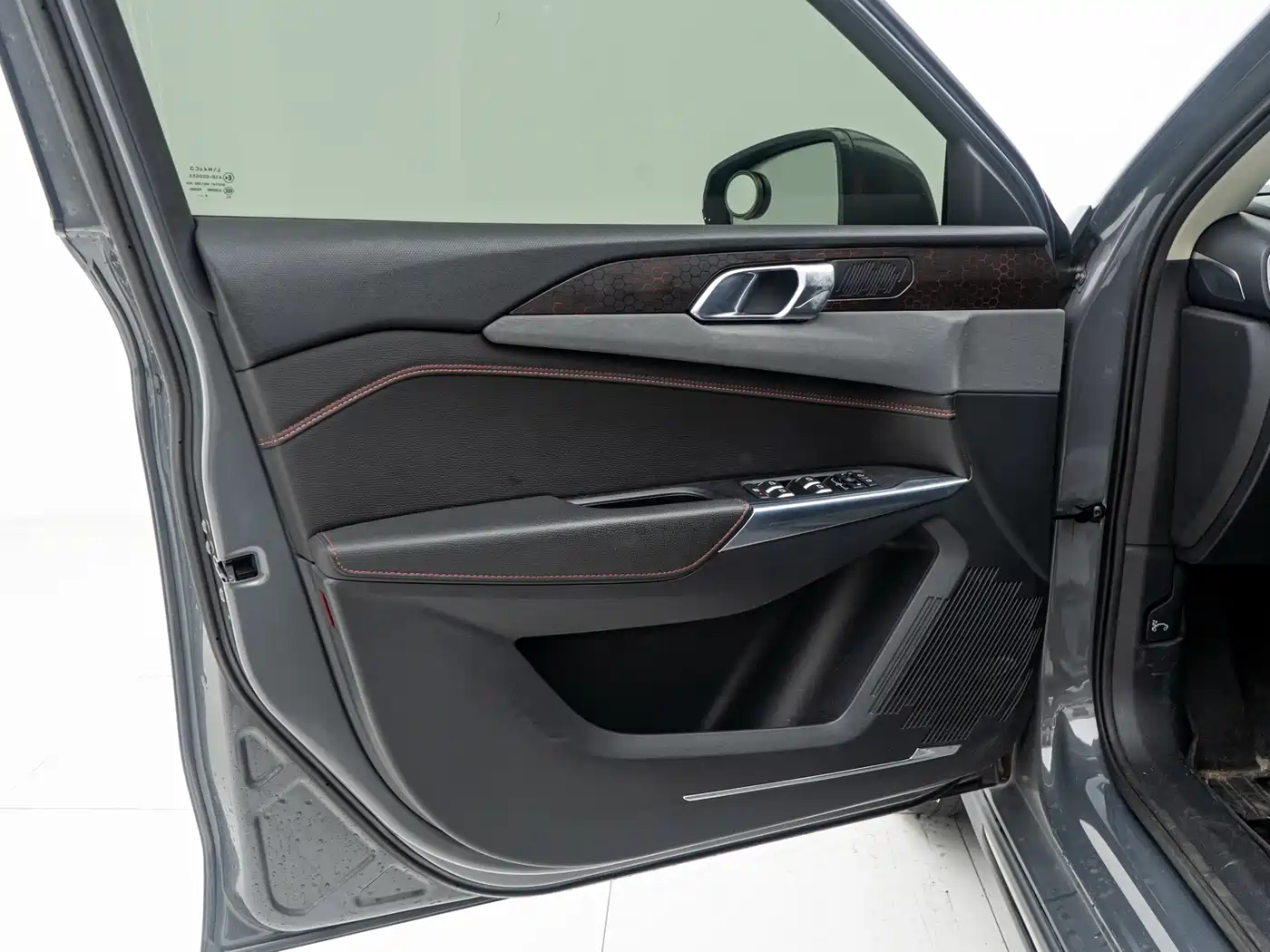 Lynk & Co 02 2019 1.5T DCT 2WD Power Edition China VI фото 12
