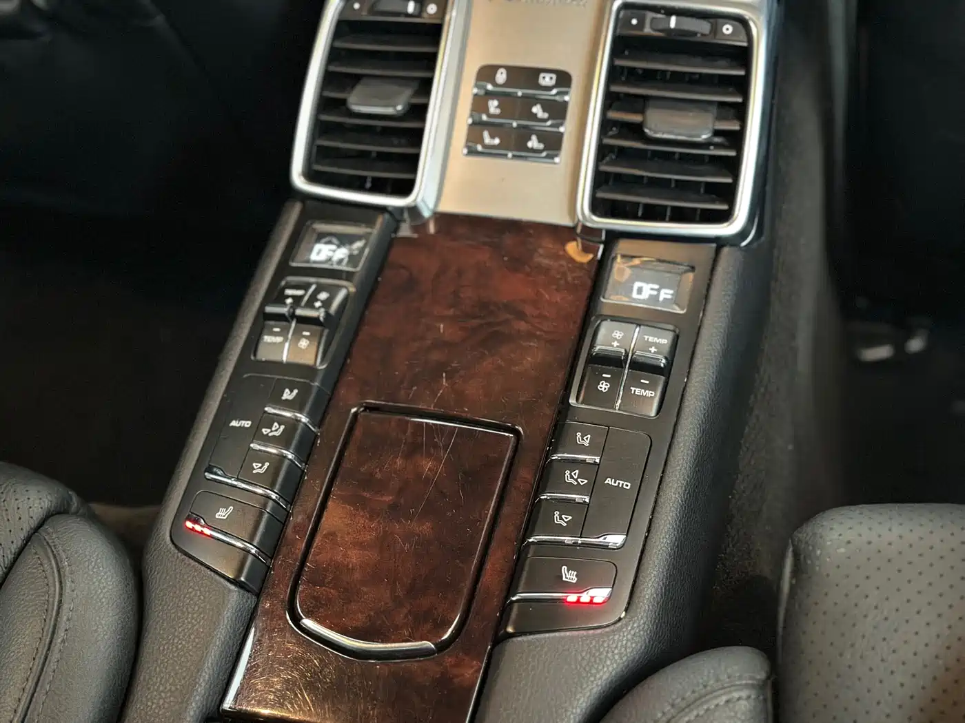 Porsche Panamera 2010 Model Panamera S 4.8L фото 37