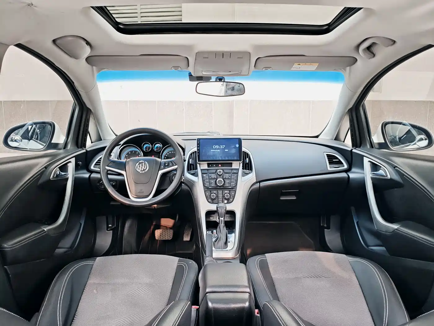 Buick Excelle 2014 XT 1.6L Automatic Fashion фото 15