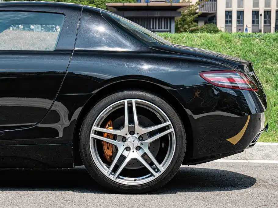 Mercedes-Benz SLS AMG 2013 2011 SLS AMG