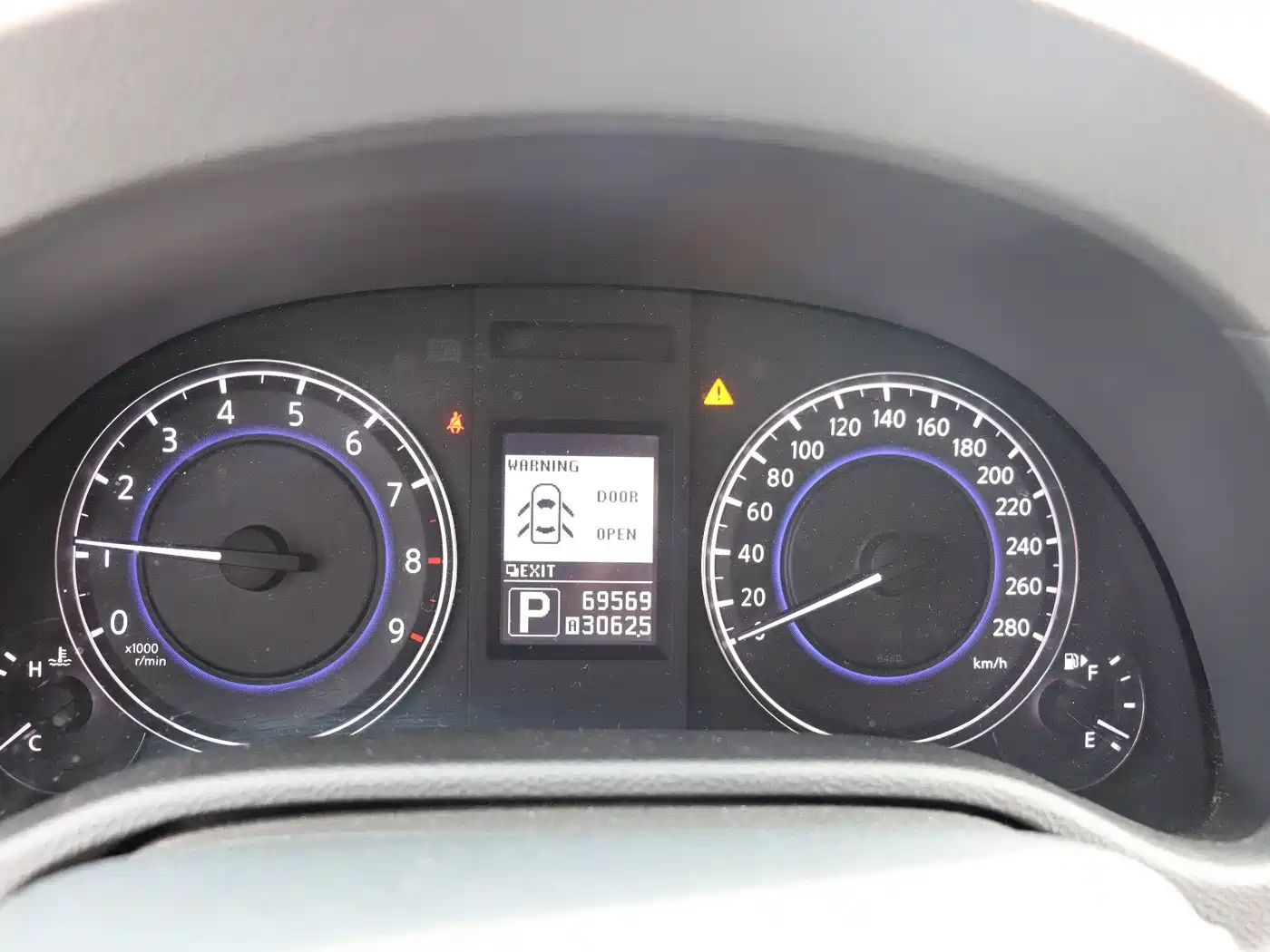 Infiniti G Series 2012 2013 G25 Sedan Luxury Sport Edition