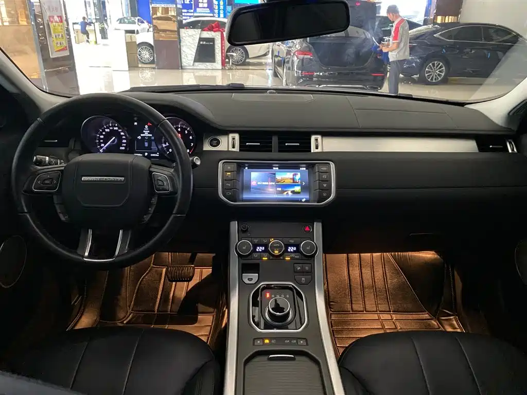 Land Rover Range Rover Evoque 2018 240PS PURE Trend фото 16