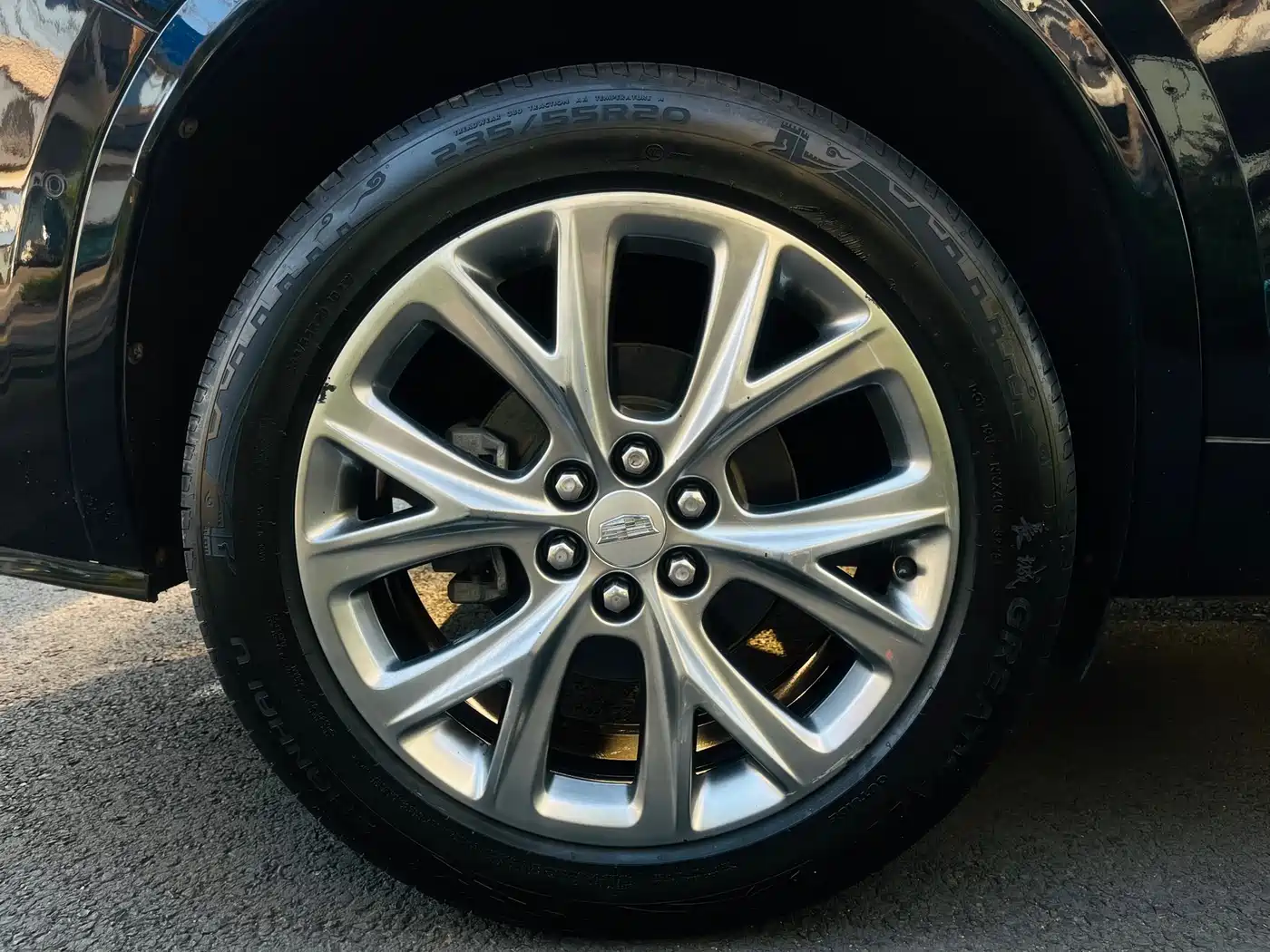 Cadillac XT6 2020 28T 7-Seater Luxury Sport Premium Safety Edition фото 18