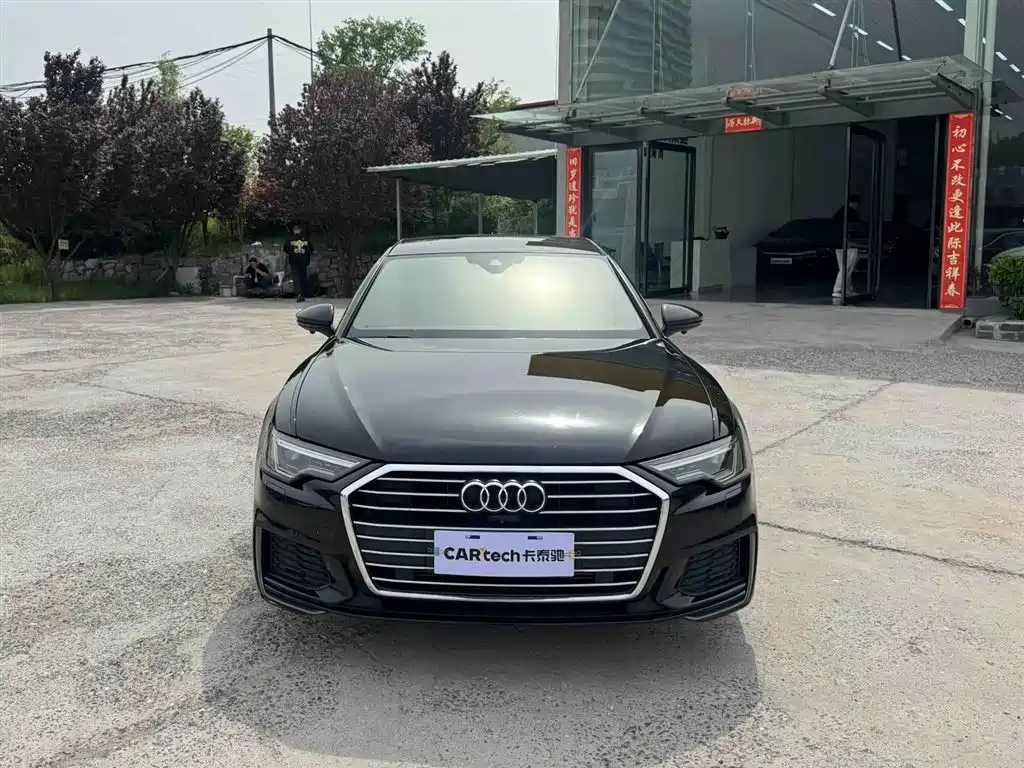 Audi A6L 2021 40 TFSI Luxury Sport фото 3