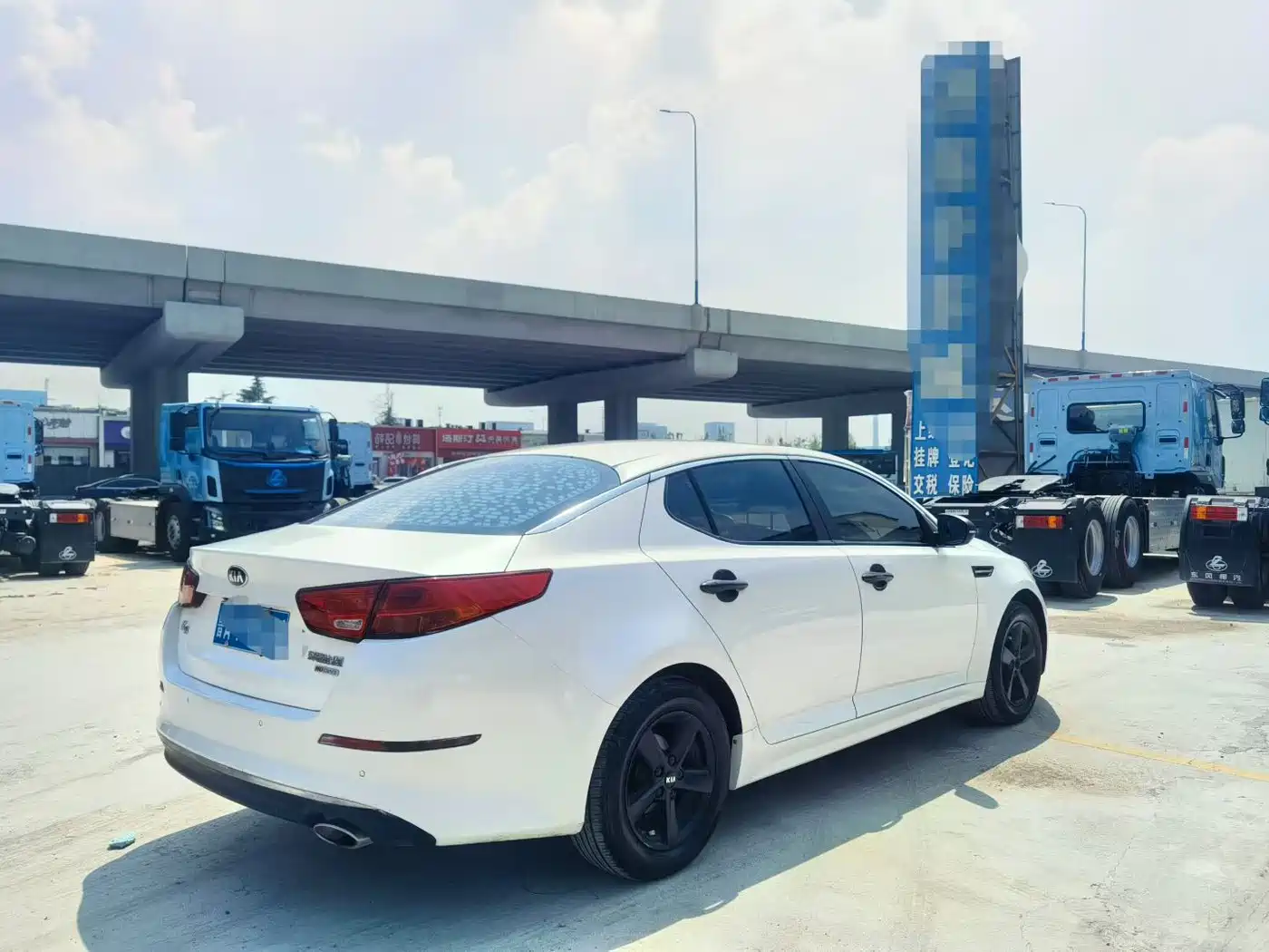 Фото 4 - Kia K5