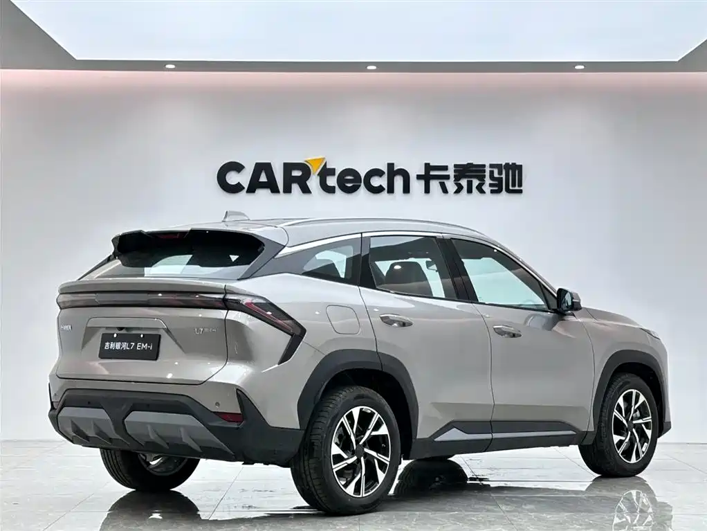 Geely Galaxy Galaxy L7 2025 Model EM-i 115km Long Range Edition фото 5