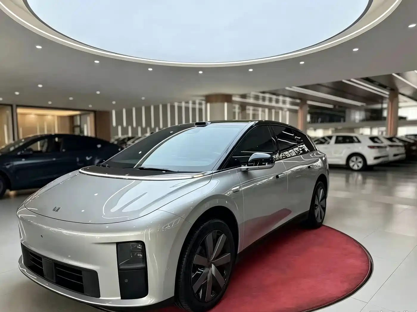 Li Auto i6 2026 2025 4WD Base Model