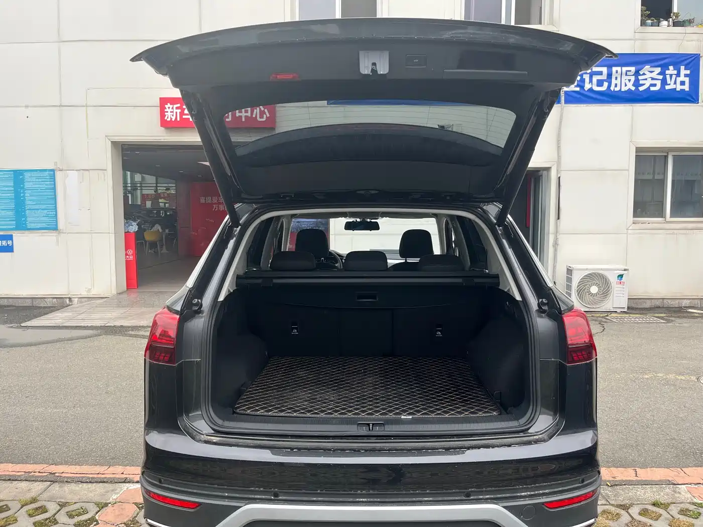 Volkswagen Tayron 2022 330TSI 2WD Luxury Smart Connect Edition фото 7