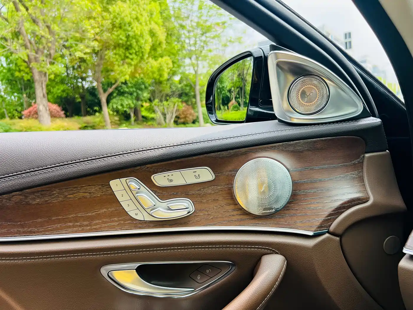 Mercedes-Benz E-Class 2023 E 300 L Luxury фото 12