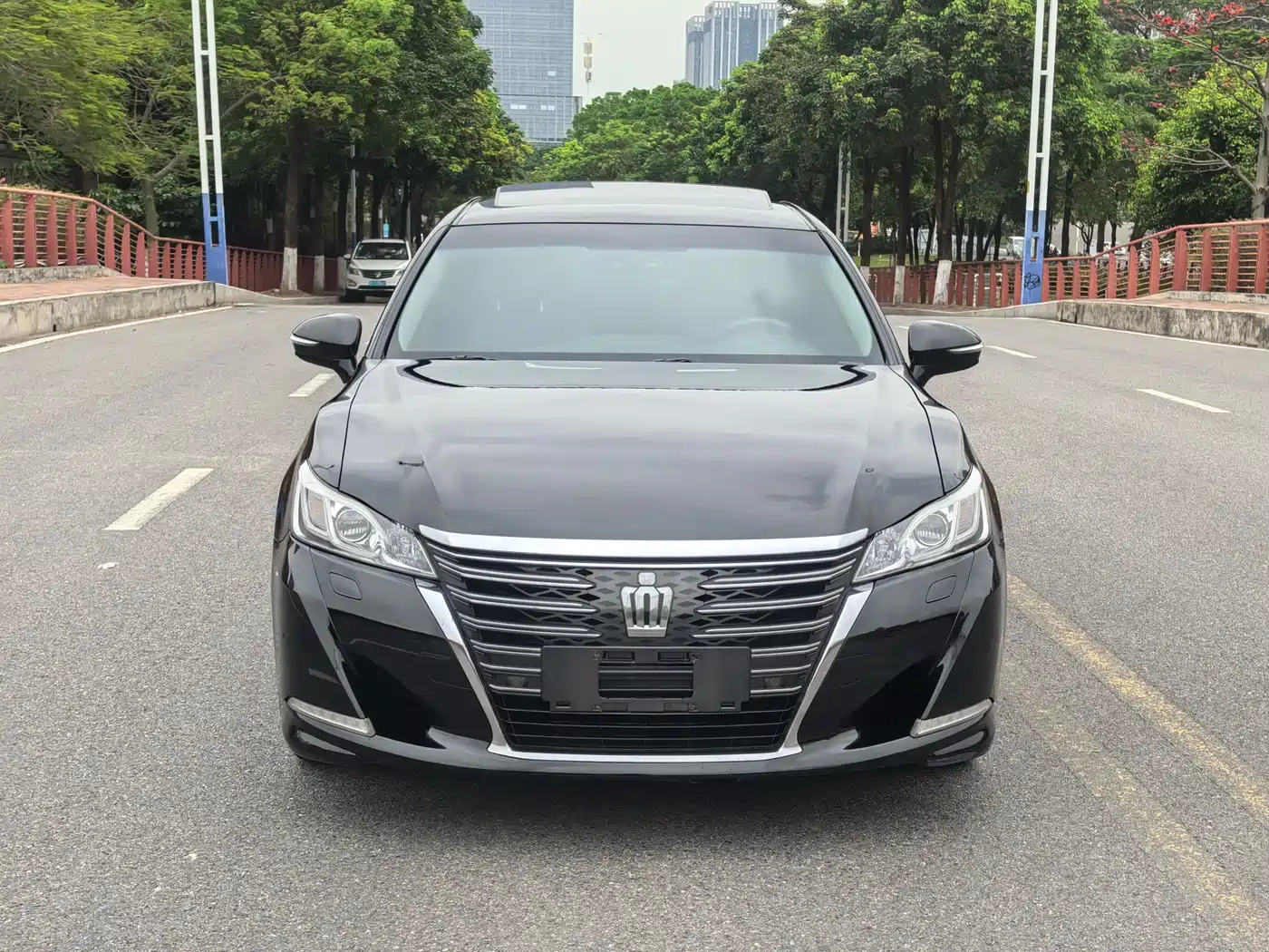 Toyota Crown 2015 2.0T Fashion фото 2