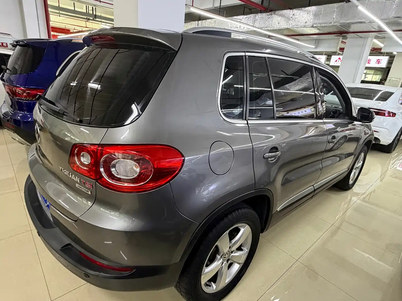 Volkswagen Tiguan 2010 2.0TSI Automatic AWD Flagship фото 9
