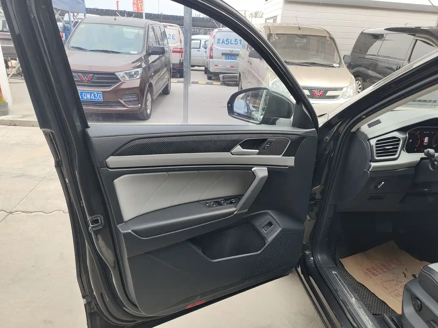 Volkswagen Tayron 2023 330TSI 2WD Luxury Plus Advanced Edition фото 9