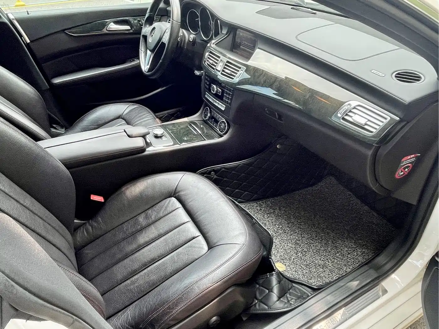 Mercedes-Benz CLS 2012 CLS 300 CGI фото 13