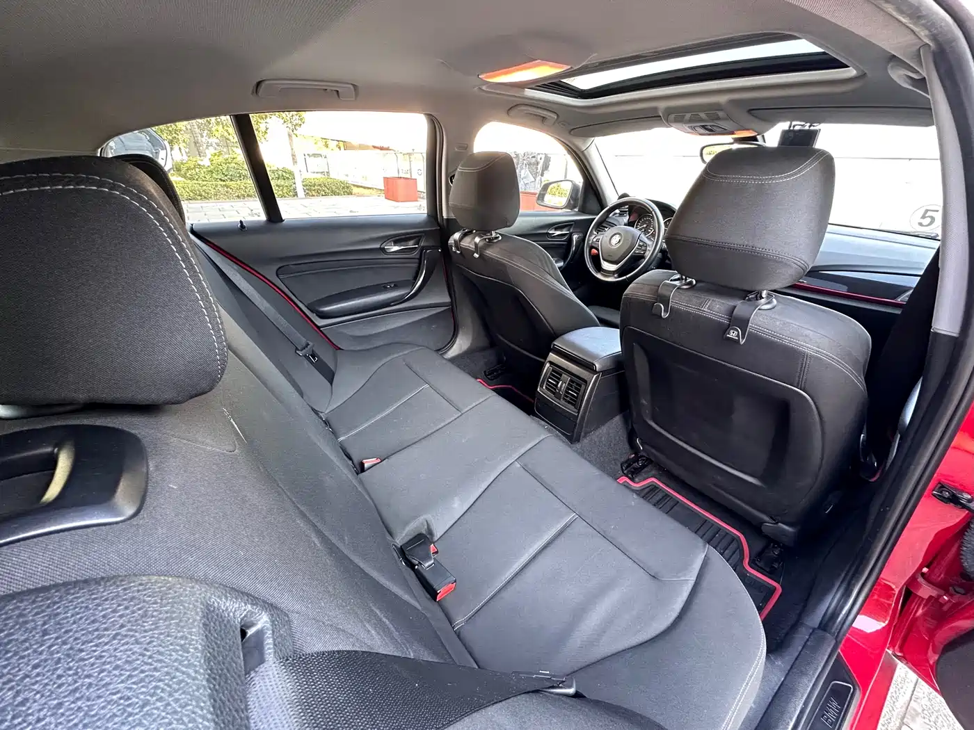 BMW 1 Series (Import) 2013 Facelift 118i Sport Model фото 24