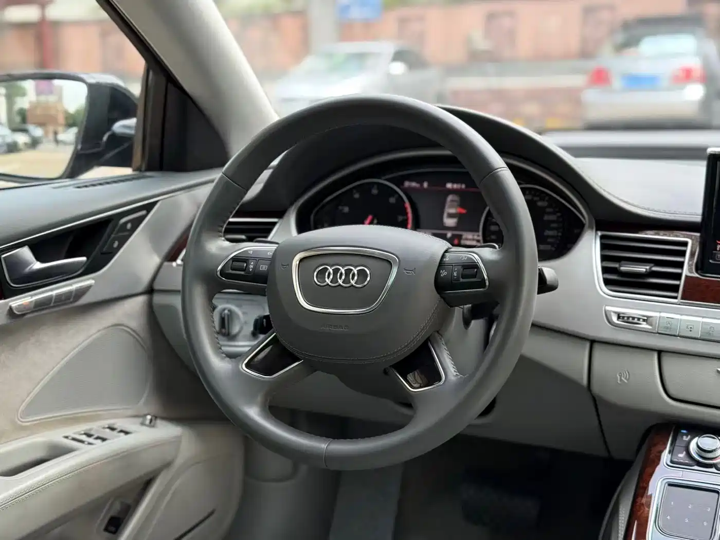 Audi A8 2012 A8L 45 TFSI quattro Luxury фото 26