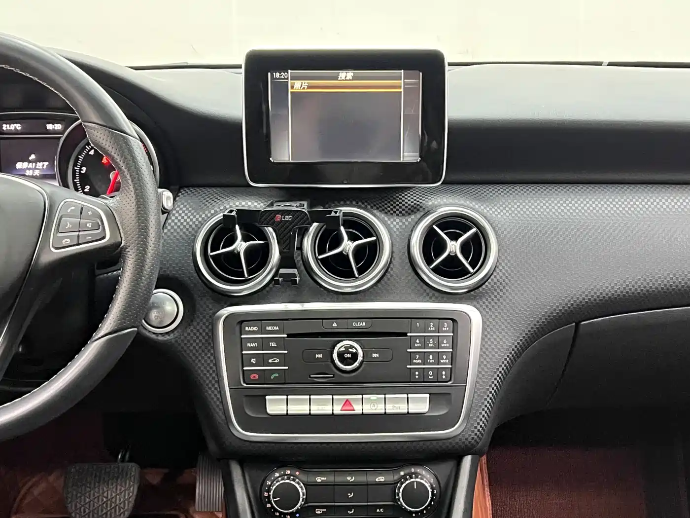 Mercedes-Benz A-Class (Import) 2016 A 200 Fashion фото 21
