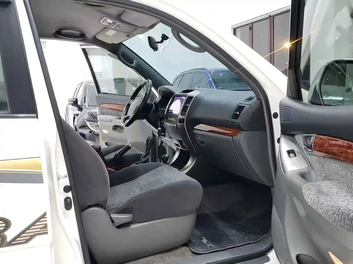 Toyota Prado (Import) 2004 GX 2.7 Automatic фото 4