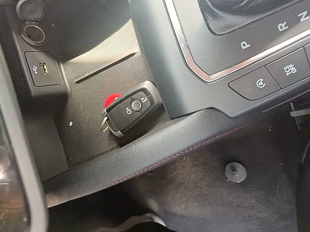 Фото 9 - Ford Focus